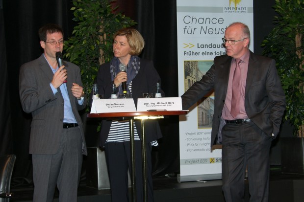 Podiumsdiskussion-B39-Rouwen-Moderatorin-Berg/Ahme