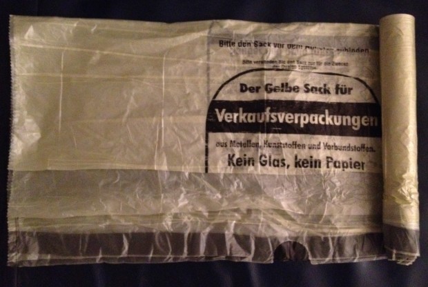 Gelbe Säcke - was darf rein, was nicht? Jedenfall keine Wärmedämmstoffe aus Polystyrol oder Polyurethan mehr.  Foto:pfalz-express.de