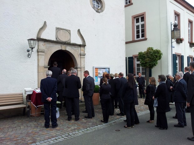 Beerdigung-kirche