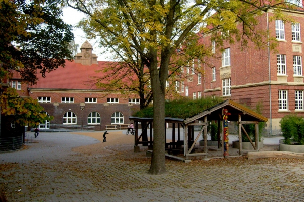 schulhof-dts