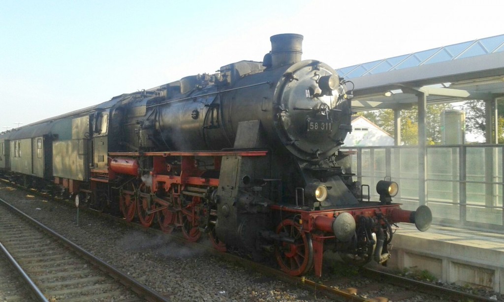 Attraktion: Die historische Dampflok. Foto: v. privat/Bahn