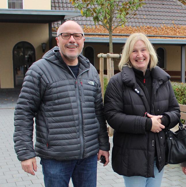 Verbandsbürgermeister Volker Poß, Beigeordnete Monika Schmerbeck.