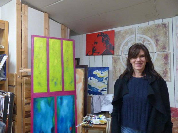 Marion Ohmer in ihrem Atelier.  Fotos: pfalz-express.de/Kunze