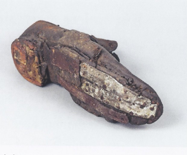 Neues gab es nicht: Geflickter Schuh aus Nachkriegszeiten. Foto: über vhs Rheinzabern