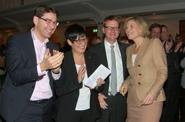 Bestens gestimmt: Künftiger Landauer OB Thomas Hirsch, Landtagsabgeordnete Christine Schneider, Bundestagsabgeordneter Dr. Thomas Gebhart und Julia Klöckner.