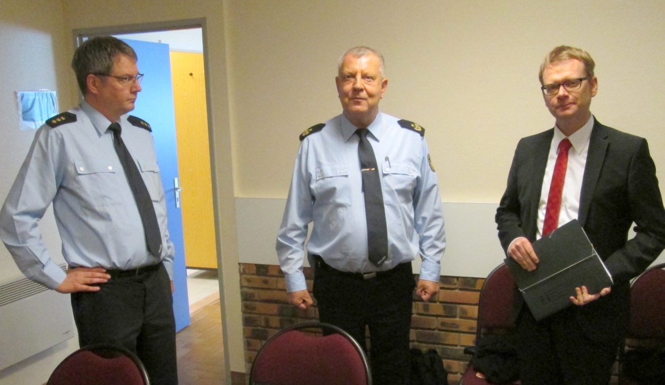 Polizeidirektor Ralf Leyens (Leiter der Bundespolizeiinspektion Kaiserslautern); Präsident Joachim Moritz (Präsident der Bundespolizeidirektion Koblenz); Dr. Thomas Gebhart.