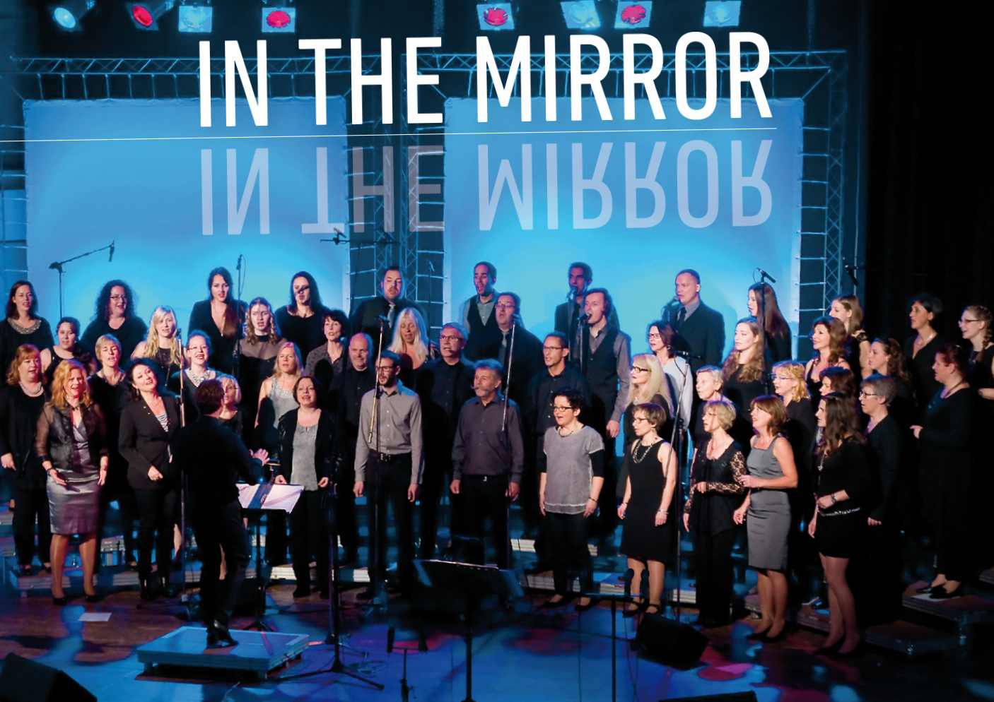 Bühnenbild und CD-Titel passen: "In the Mirror" ist jetzt zum Kauf erhältlich. Foto: v. privat