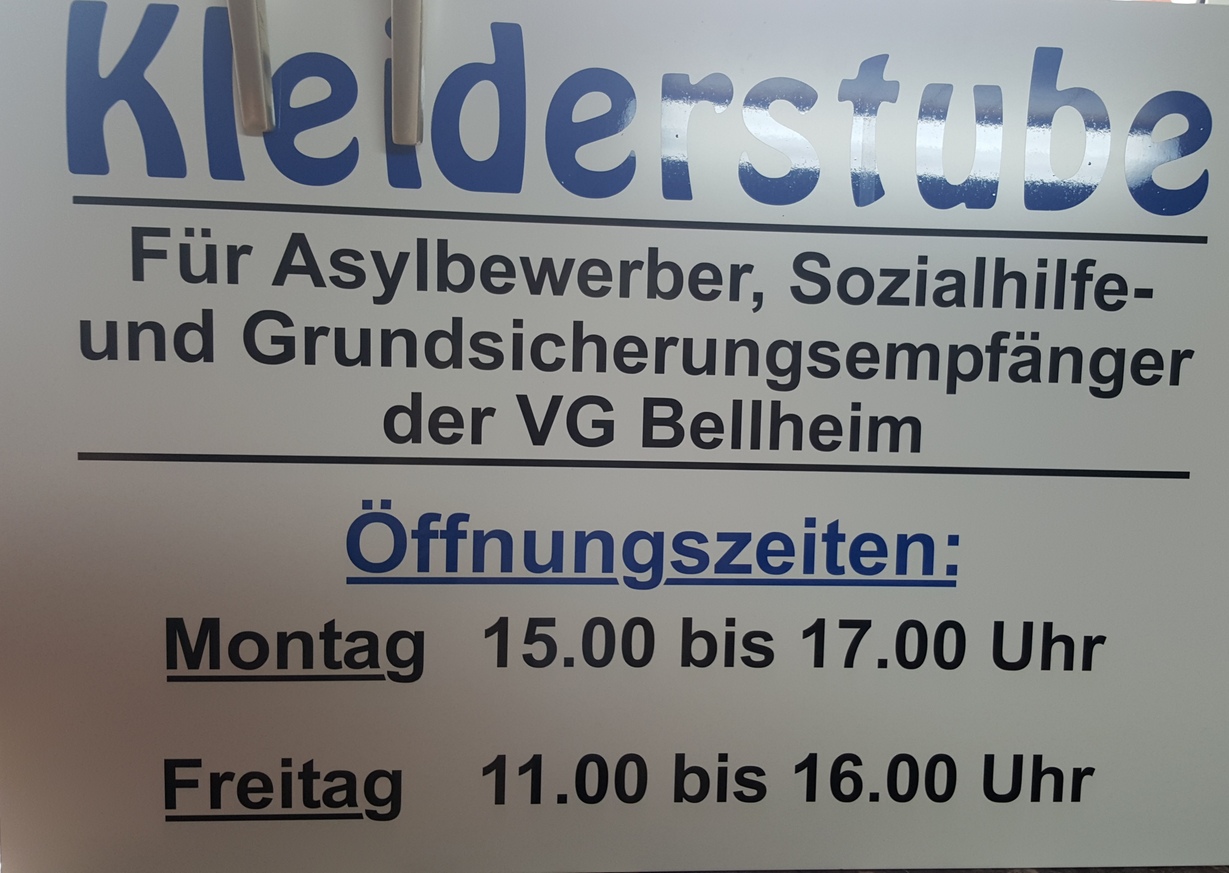 Öffnungszeiten der neuen Kleiderkammer in Bellheim. Foto: red