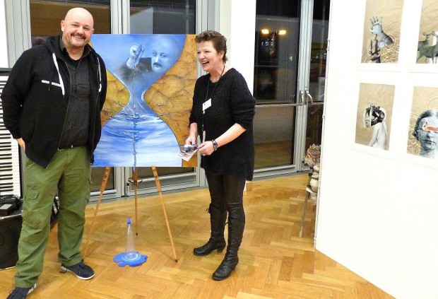 Rolf Stahlofen mit der Künstlerin Heidrun MalColmes. Fotos: Kunze