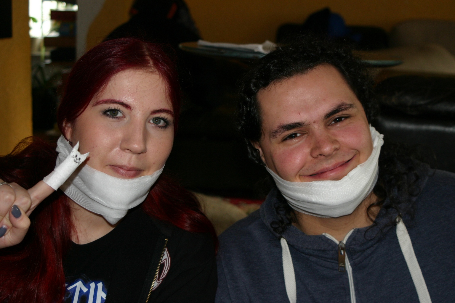 Dass das Ganze auch noch Spaß gemacht hat, sieht man den beiden Ehrenamtlichen Kristina Vasiljevic und Simon Nilius deutlich an. Foto: van Look