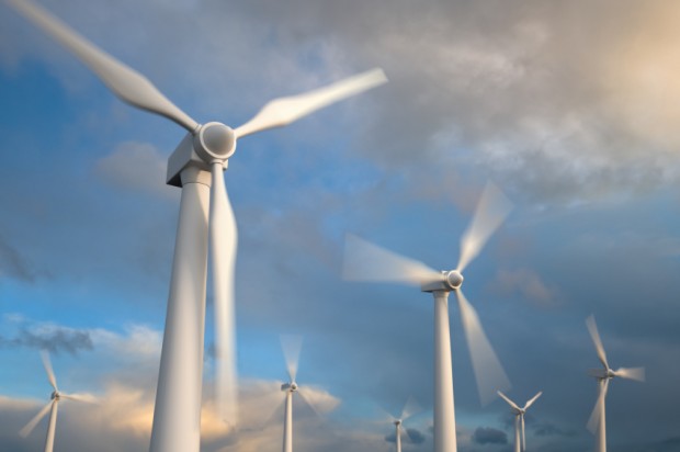 Windräder sind sauber und leise. Foto: © istock.com/_ba_
