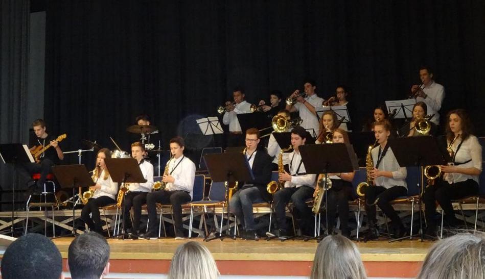 Musik wird großgeschrieben: Hier die Jazzcombo der Schule.  Fotos: v. privat