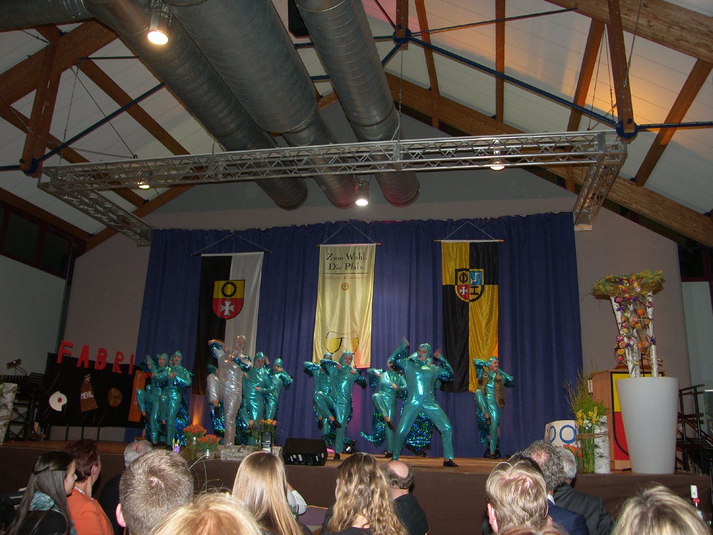 Madleins Tanztruppe, der Tanzsportclub Hochstadt, zeigte einen Tanz aus der Faschingskampagne. Foto: Pfalz-Express/Ahme