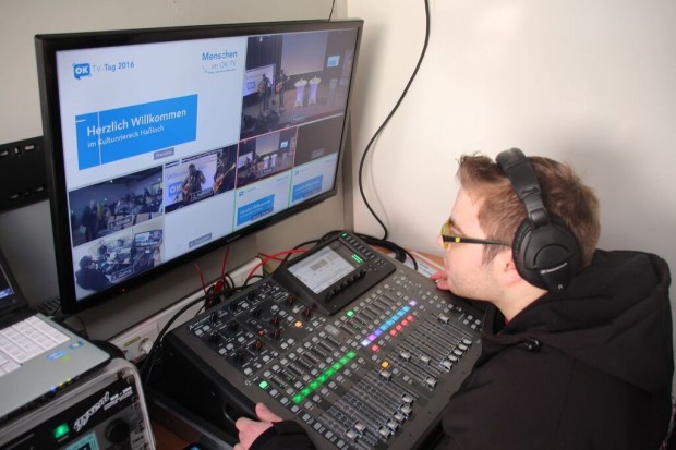 Im Produktionsmobil: Gregor Tremmel. Foto: red