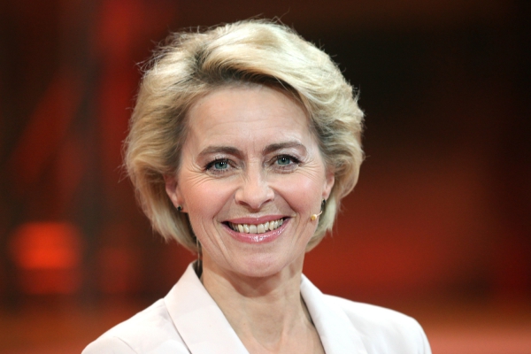 Ursula von der Leyen freut sich: Sie darf sich weiterhin Doktor nennen. Foto: dts Nachrichtenagentur