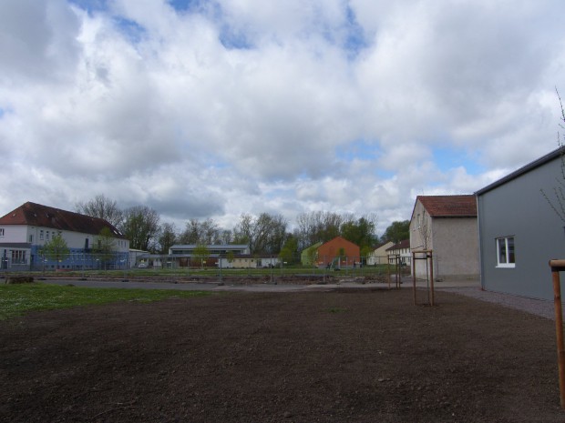 Das Baufeld ist schon abgesteckt. Foto: Pfalz-Express/Ahme