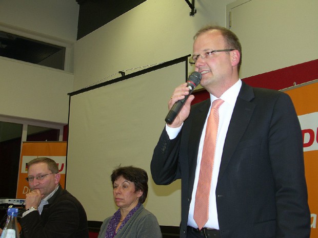 Marcus Ehrgott hat sein Ziel erreicht und bedankt sich für seine Wiederwahl. Foto: Pfalz-Express/Ahme