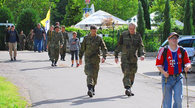 Fußwallfahrt Südpfalz-Kaserne Germersheim Soldaten Lebenshilfe Schönstatt
