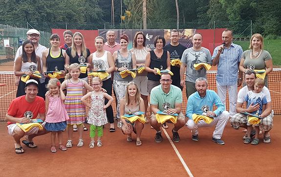 Die stolzen Sieger des 3. Tenniscups in Rülzheim. Foto: v. privat