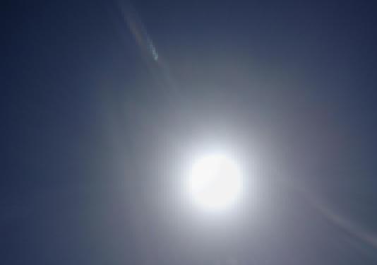 Hitze und Sonneneinstrahlung können Urtikaria auslösen. Foto: red/Licht
