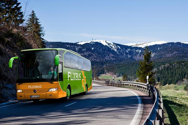 Komfortabel und günstig reisen lässt es sich mit den neuen Fernbussen. Foto: Flixbus
