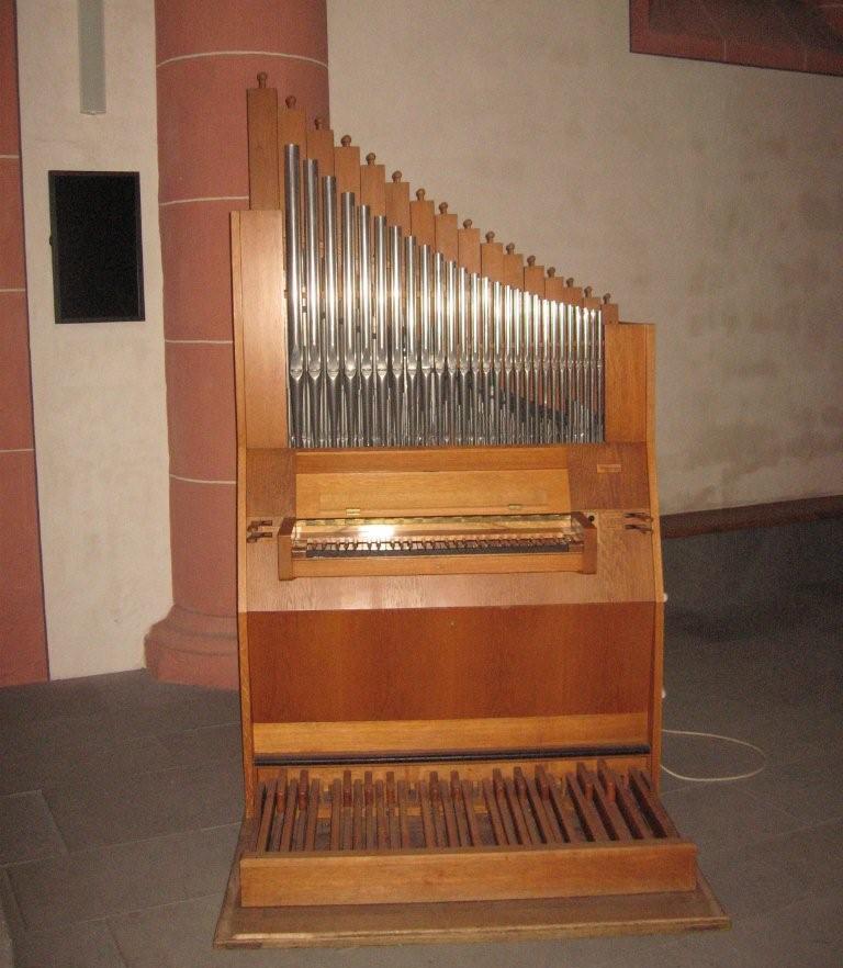 Unser Bild zeigt die vor drei Jahren generalüberholte Steinmeier-Orgel, deren Klangfülle in der Appenhofener Kapelle besonders zum Ausdruck kommt. Foto: H. Dahl