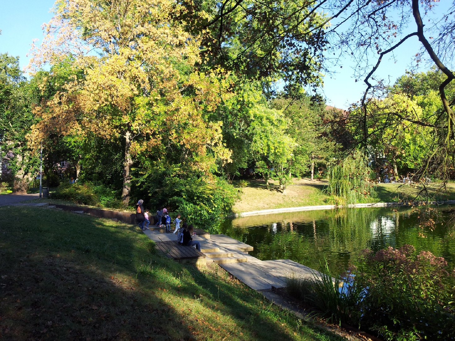 Speziell auch wegen der Vorkommnisse im Ostpark will die Stadt durch mehr Personal für mehr Sicherheit sorgen. Foto: Pfalz-Express/Ahme
