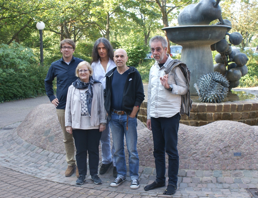 Schulleiter Adrian Rinck, Bettina Gütermann-Cichorowski, Martin Philipp, Udo Franck und Roland Höbel (von links nach rechts). Foto: kv-süw