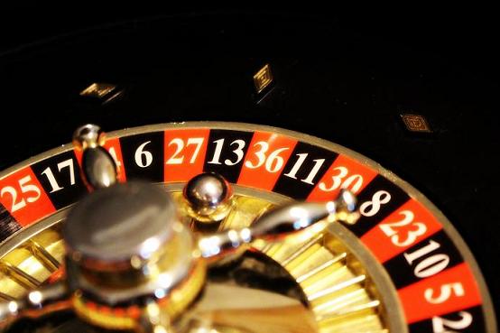 Spielen macht Spaß - im Casino und seit einigen Jahren auch online. Einige Dinge sollte man aber beachten. Foto: Pfalz-Express