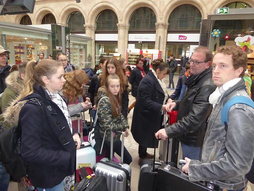 Etwas traurige Mienen signalisieren, dass wunderschöne Tage in Frankreich zu Ende gehen.