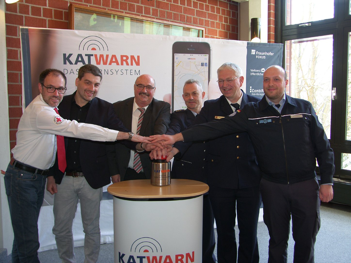 Vertreter der Behörden beim Katwarn-Infogespräch des Kreises SÜW. Foto: Pfalz-Express/Ahme
