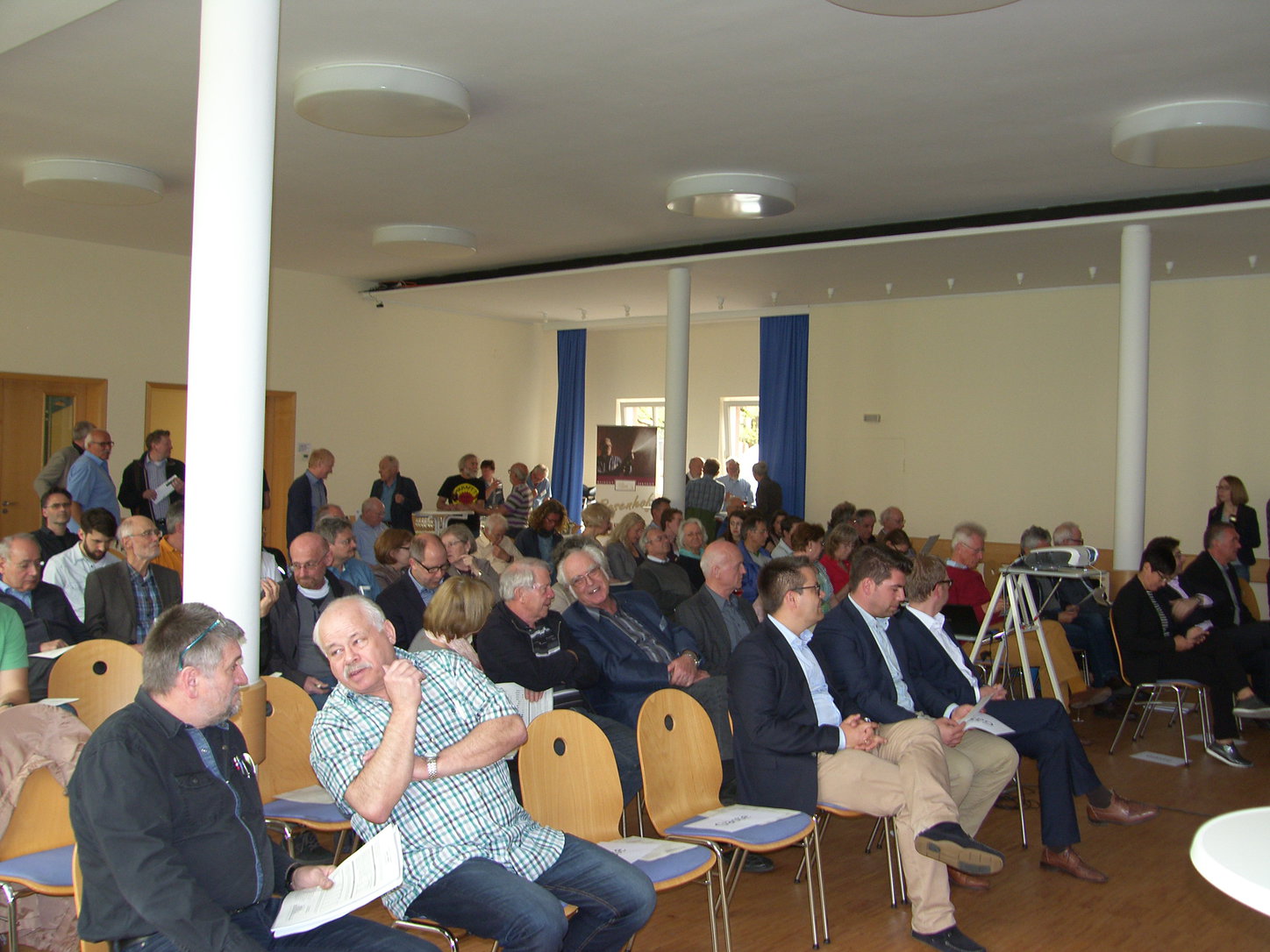 Umweltschutz, Klimaschutz, Gegner Geothermie und Befürworter, NABU und Vertreter anderer Organisationen machten den Abend zu einer hochkarätigen Veranstaltung. Foto: Pfalz-Express/Ahme