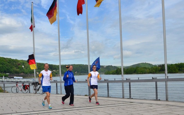 Das Läuferteam war am 12. Mai in Bonn. Foto: peacerun.org
