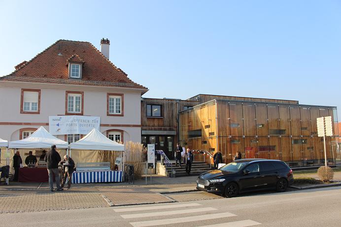 Seit Oktober 2010 ist das "Alte Zollhaus" Verwaltungssitz des Eurodistrict Pamina, zentrale Anlaufstelle und Kompetenzzentrum der grenzüberschreitenden Zusammenarbeit. Foto: Pfalz-Express