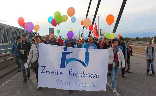 Rheinbrücken-Demo am Sonntag. Fotos: Pfalz-Express/Licht
