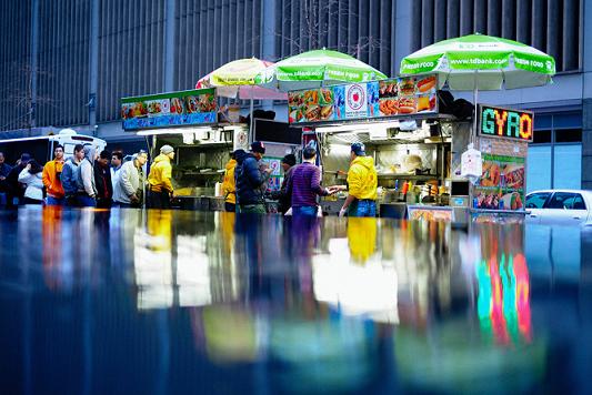 Street Food wird immer beliebter. In Asien schon lange Gang und Gäbe, in den USA etabliert, schwappt der Trend weiter nach Europa.  Foto: Nick Harris1 via Flickr (CC BY-ND 2.0)