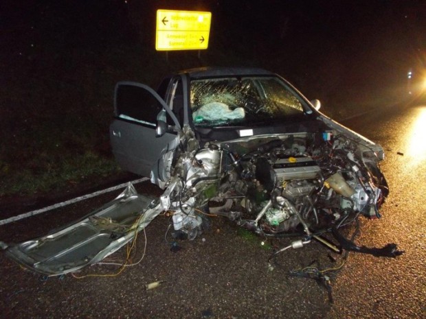 Der Fahrer hatte noch Glück im Unglück. Foto: pol