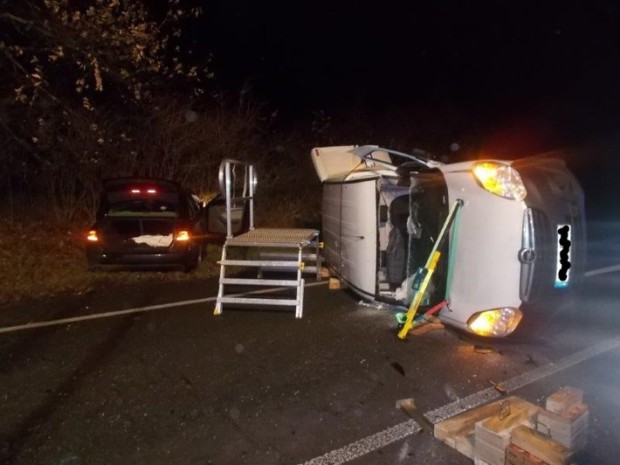 Unfall auf der L 271. Foto: pol