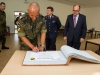 oberstleutnant-dietmar-hinze-luftwaffe-staatssekretaer-christian-schmidt-und-inspekteur-der-lw-genlt-muellner-zu-besuch-in-roth