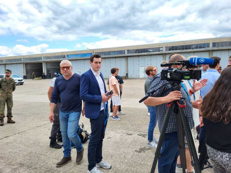Boris-Pistorius-Suedpfalz-Kaserne-Germersheim-Carsten-Breuer-Bundeswehr-Journalisten