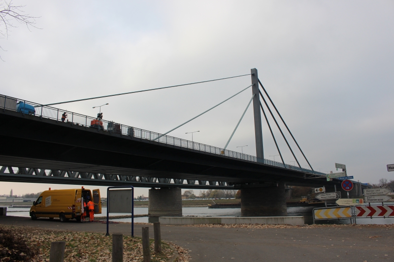 Stau Rheinbrücke Wörth Heute