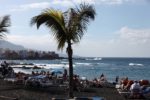 Urlauber an einem Strand