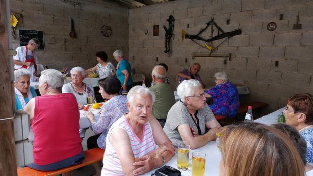 Senioren beim Plausch