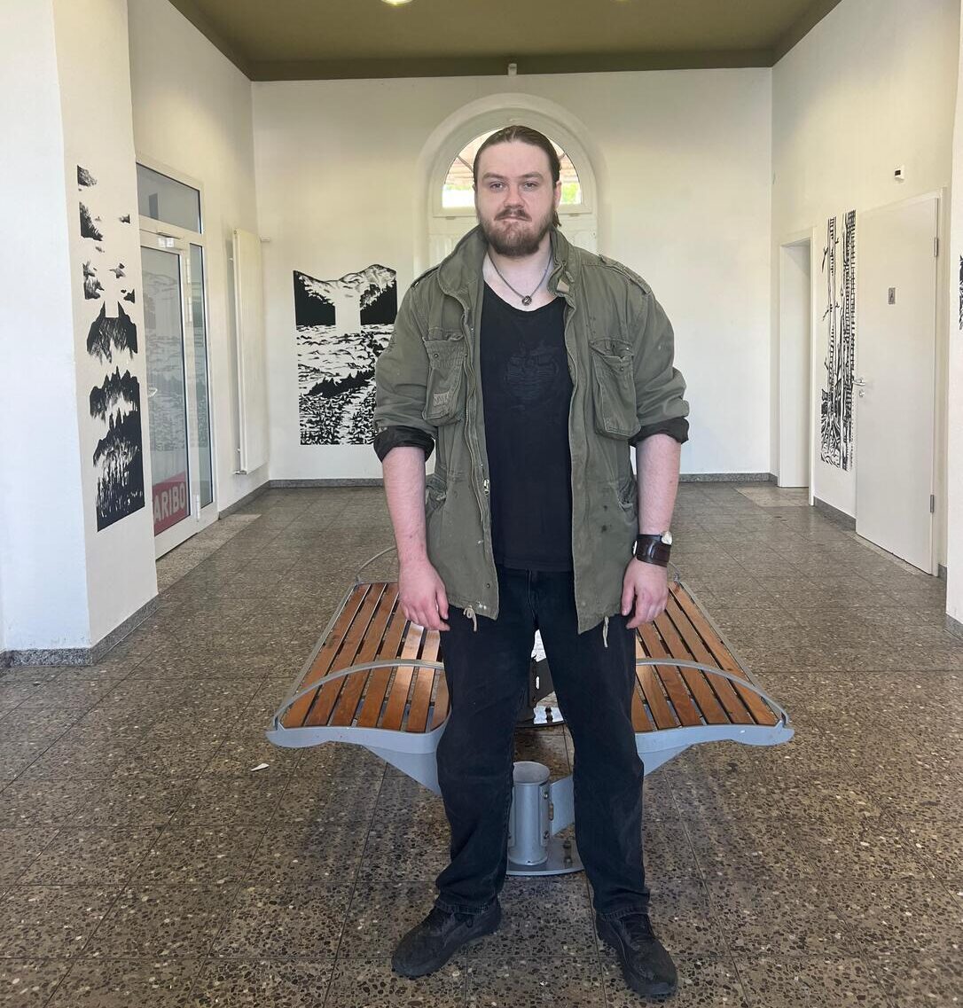 Präsentation der Wandmalerei „Nothing Else Matters“  im Bahnhofsfoyer Kandel